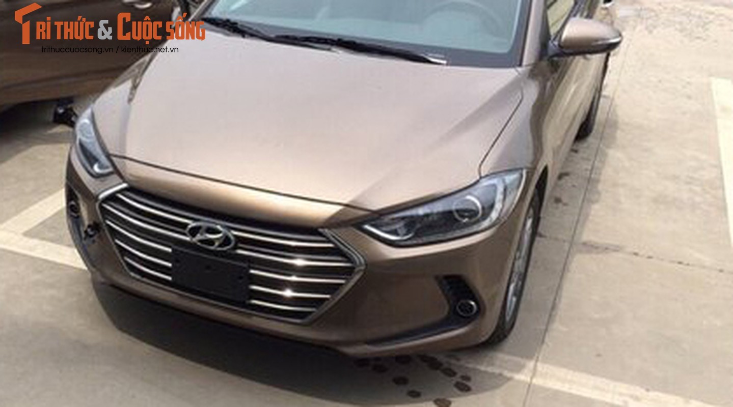 Can canh Hyundai Elantra 2016 gia tu 615 trieu tai VN-Hinh-3